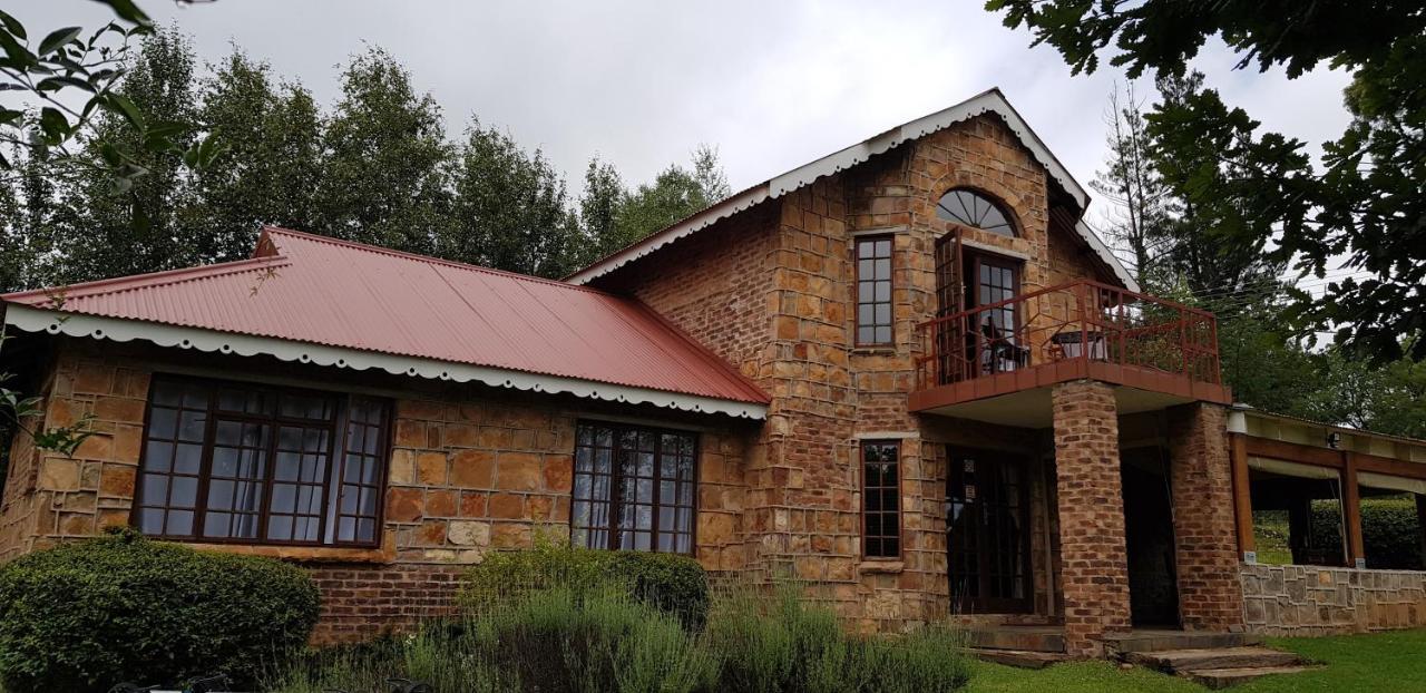 Alm-Ue Villa Dullstroom Bagian luar foto