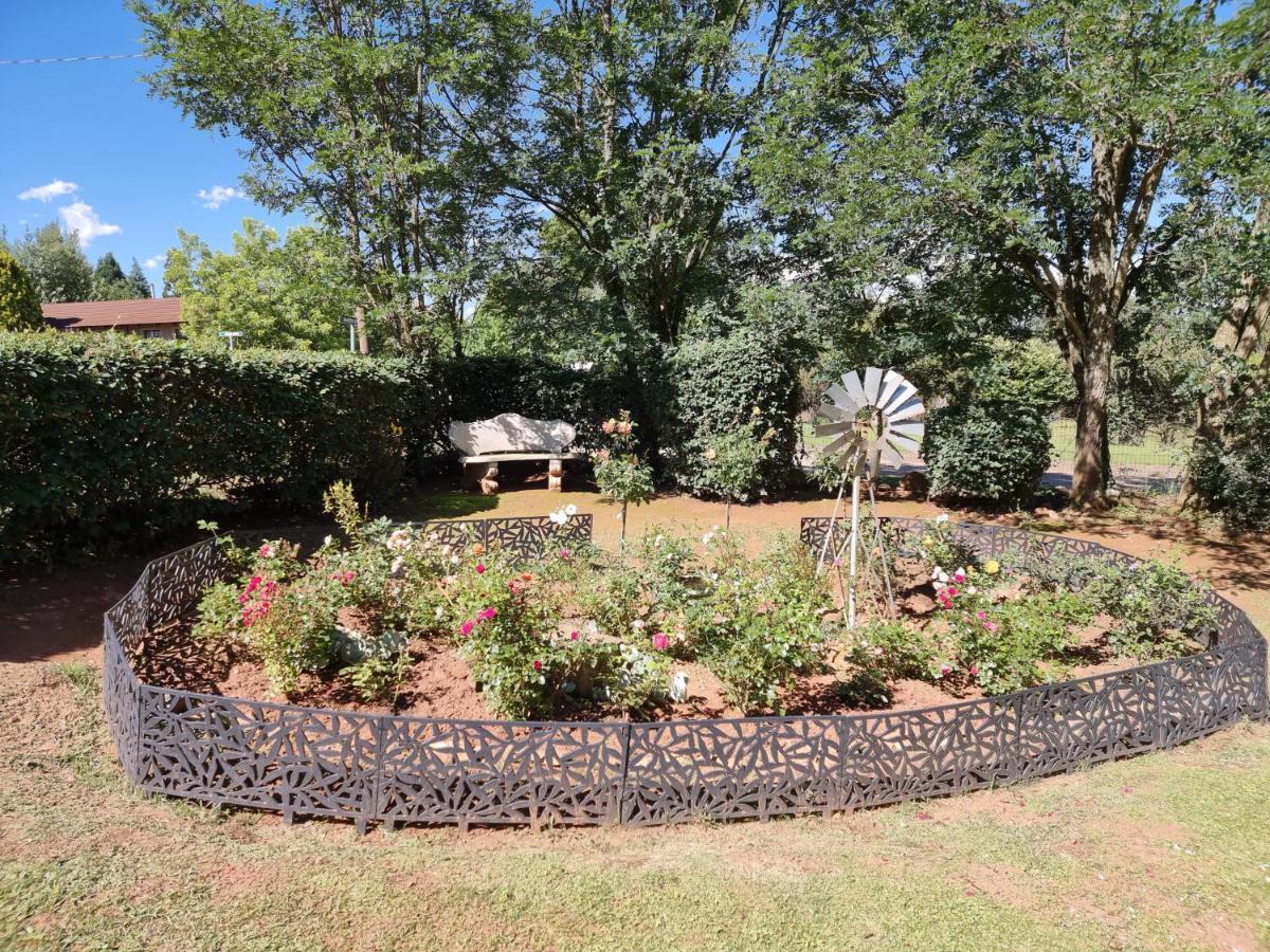 Alm-Ue Villa Dullstroom Bagian luar foto