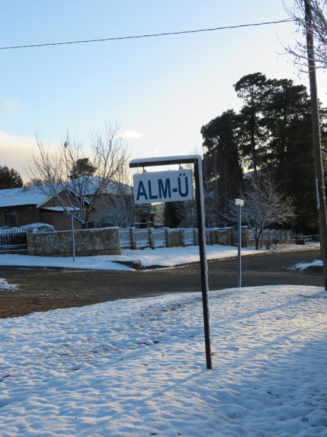 Alm-Ue Villa Dullstroom Bagian luar foto