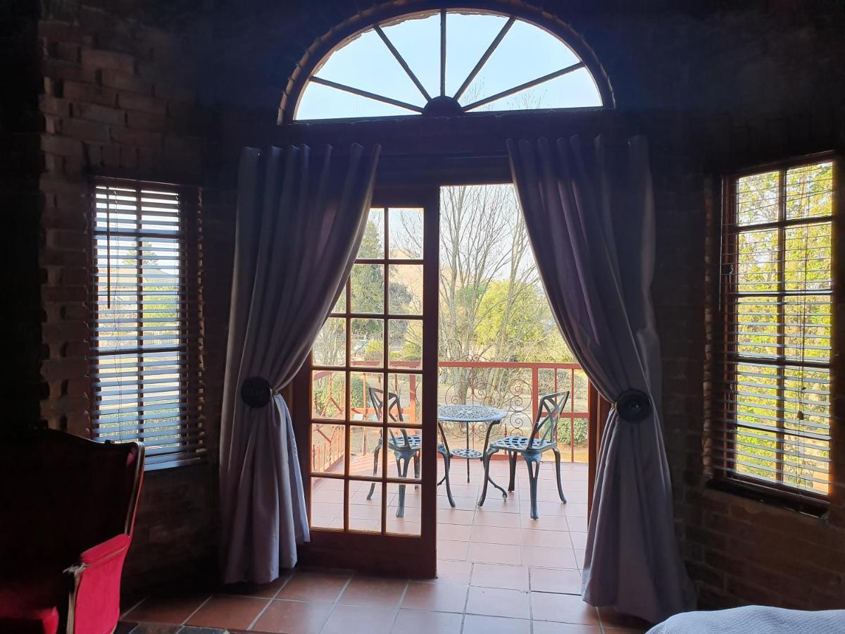 Alm-Ue Villa Dullstroom Bagian luar foto