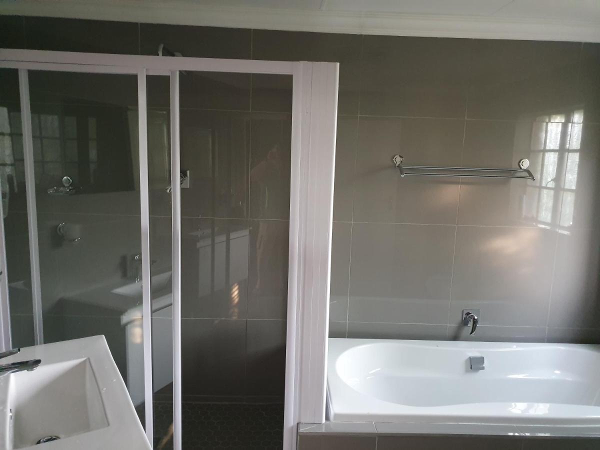 Alm-Ue Villa Dullstroom Bagian luar foto